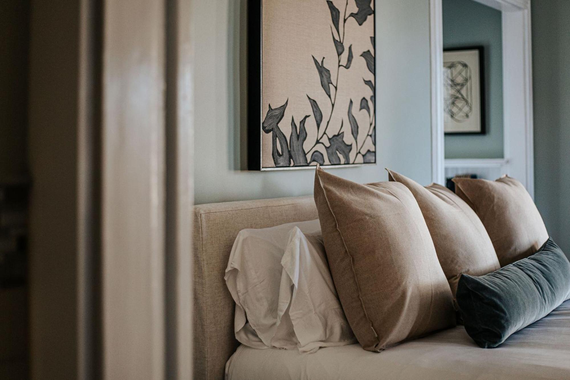The Historic Berkeley Place Staunton Room photo