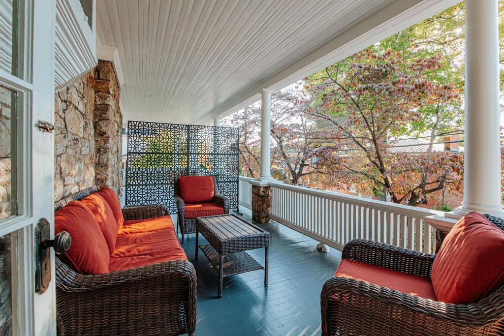 The Historic Berkeley Place Staunton Room photo